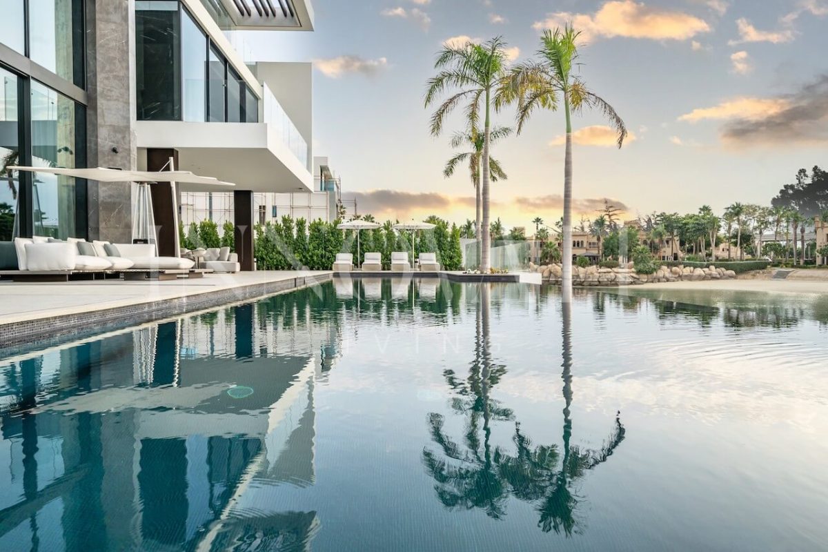 Palm Jumeirah Luxury Villas for Sale